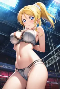 ステージで下着を露出させられる絢瀬絵里