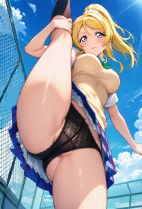 屋上にいる夏服姿の絢瀬絵里のパンチラ