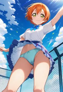 屋上にいる夏服姿の星空凛のパンチラ