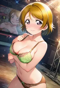 ステージで下着を露出させられる小泉花陽