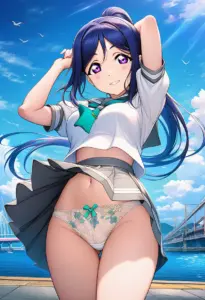 海辺にいる夏服姿の松浦果南のパンチラ
