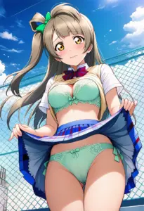 屋上で下着を露出させられる夏服姿の南ことり