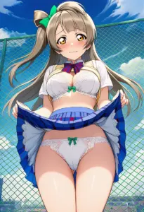 屋上で下着を露出させられる夏服姿の南ことり