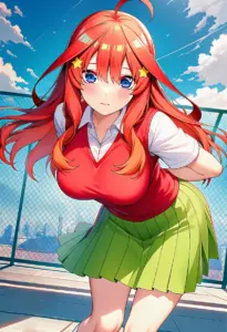 屋上にいる夏服姿の中野五月