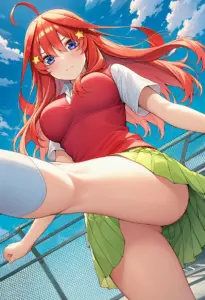 屋上にいる夏服姿の中野五月