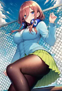 屋上にいる夏服姿の中野三玖