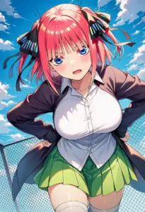 屋上にいる夏服姿の中野二乃