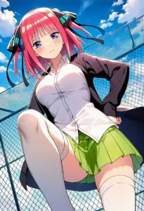 屋上にいる夏服姿の中野二乃