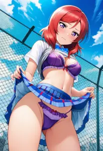 屋上で下着を露出させられる夏服姿の西木野真姫