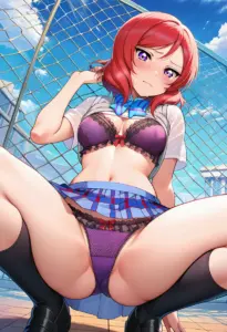 屋上で下着を露出させられる夏服姿の西木野真姫