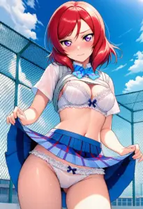 屋上で下着を露出させられる夏服姿の西木野真姫