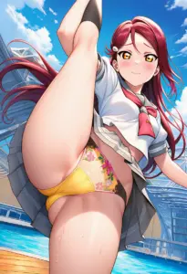 海辺にいる夏服姿の桜内梨子のパンチラ