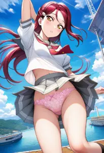 海辺にいる夏服姿の桜内梨子のパンチラ