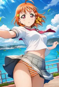 海辺にいる夏服姿の高海千歌のパンチラ