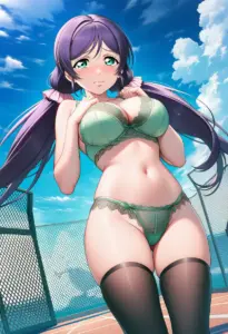 屋上で下着を露出させられる東條希