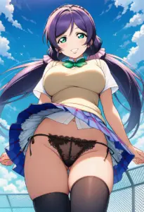 屋上にいる夏服姿の東條希のパンチラ