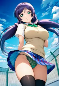屋上にいる夏服姿の東條希のパンチラ