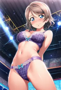 ステージで下着を露出させられる渡辺曜