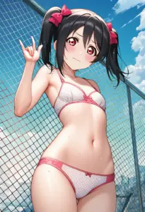屋上で下着を露出させられる矢澤にこ